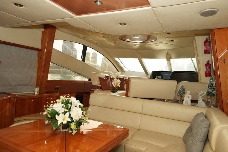 book dubai yachts enigma46ft 4